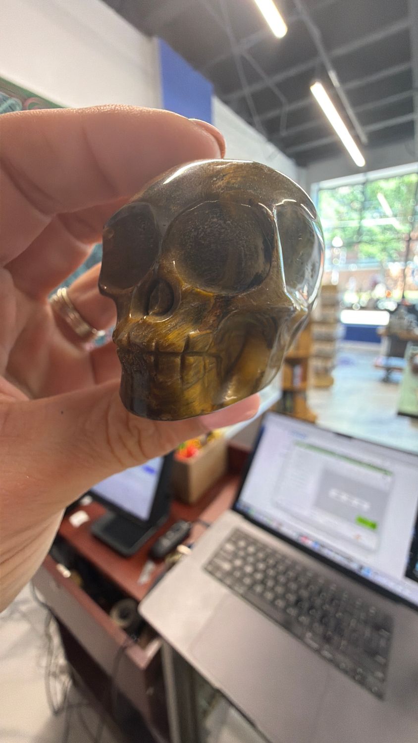 Tiger Eye Skull 1.5”