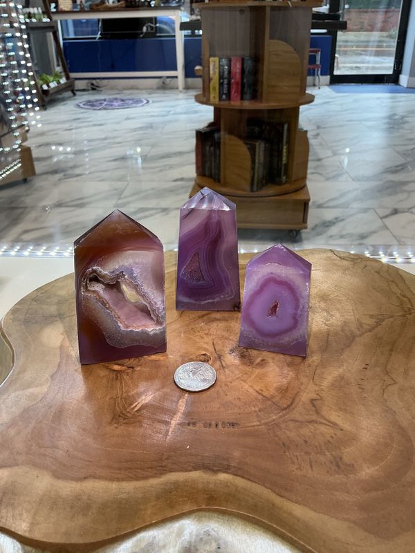 Jelly Agate Thin Tower