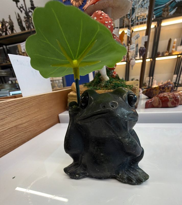 Nephrite Jade Frog
