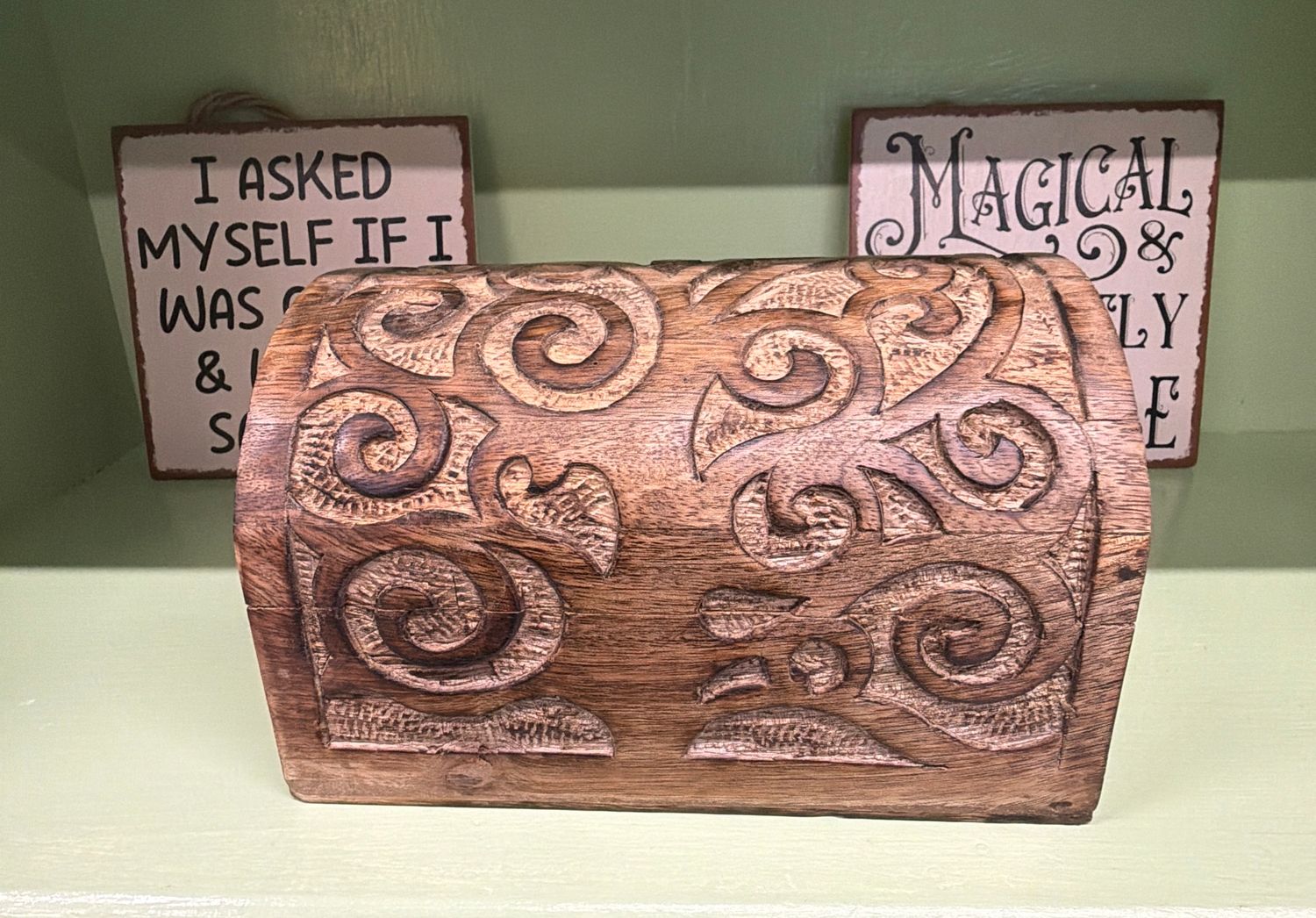 Tree Carving Wood Box