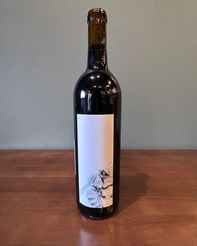 2023 Alveare Bee &amp; Barrel Red Blend