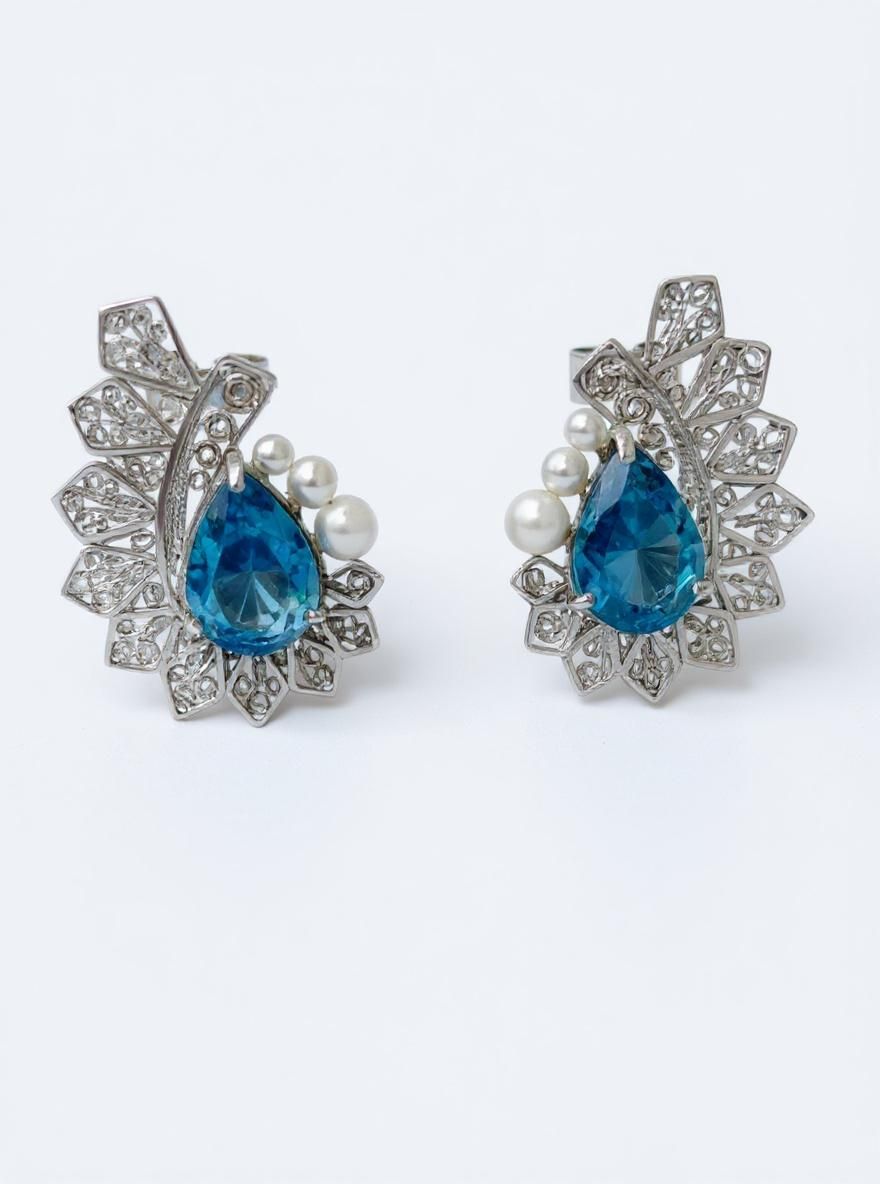 Brincos Gota em Filigrana com Zircônia Azul e Pérolas