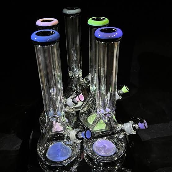 9" Beaker | Bong