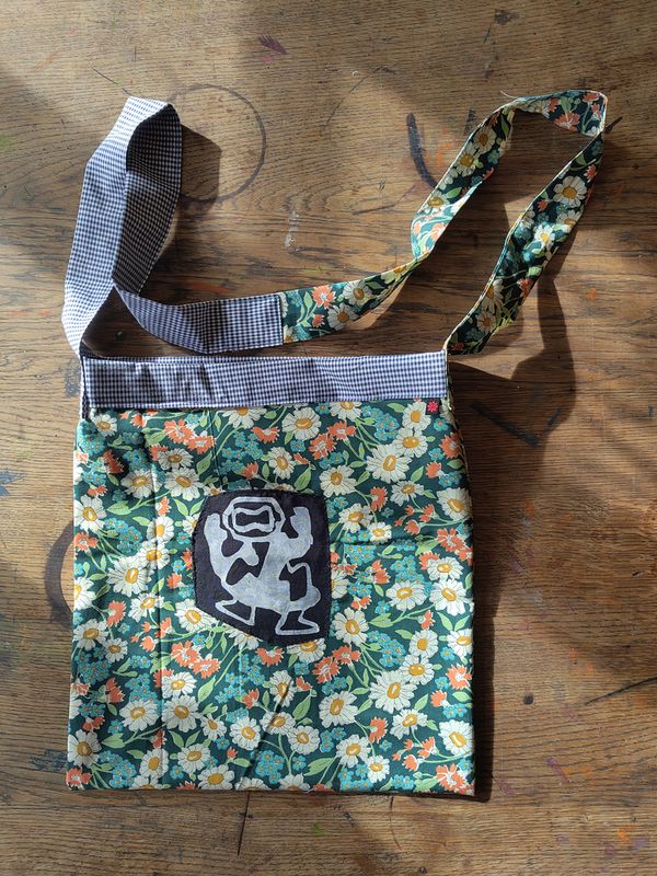 Tasche Blumen und Roboter