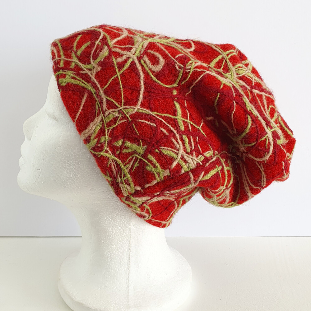 SnowCap - Slouchy Squiggle - Small/Medium