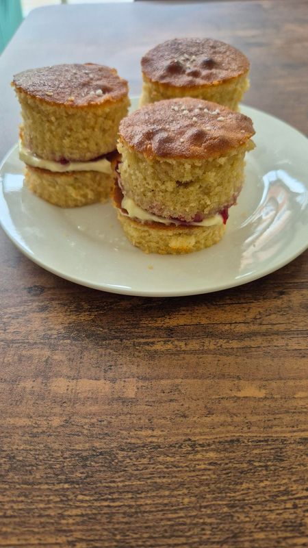 Mini Victoria Sponge