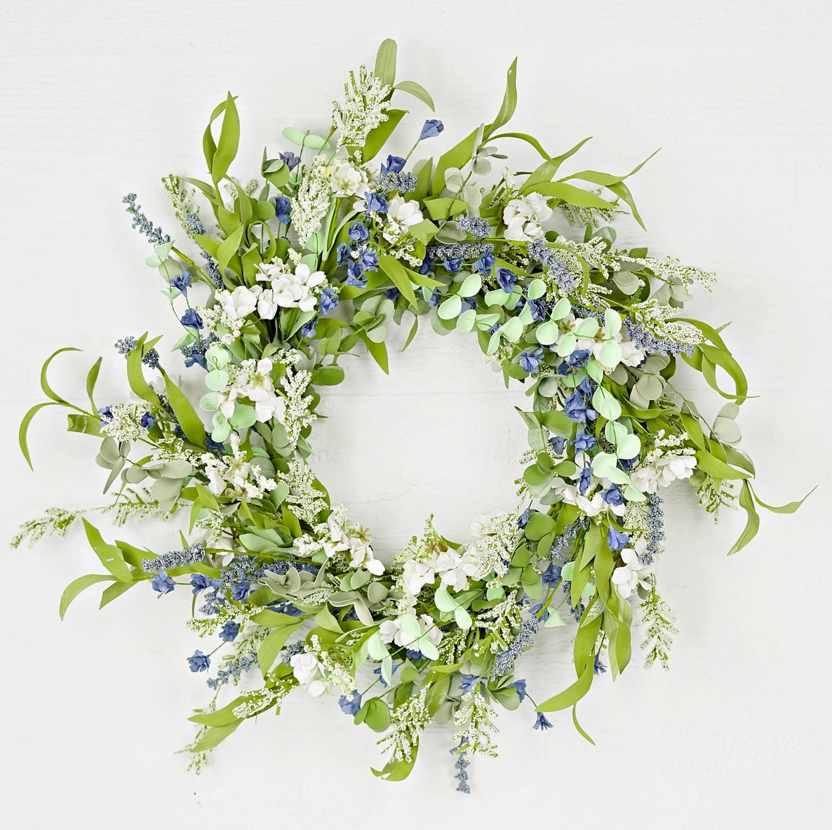 22in Wreath-Lakeside Garden