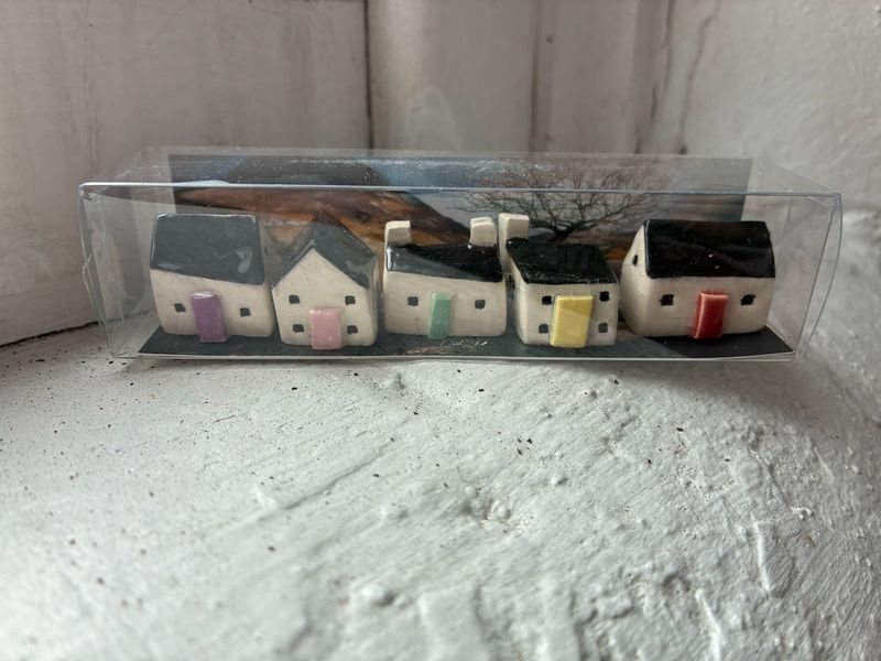 Pebble Beach Cottages (inc free Local Shipping)