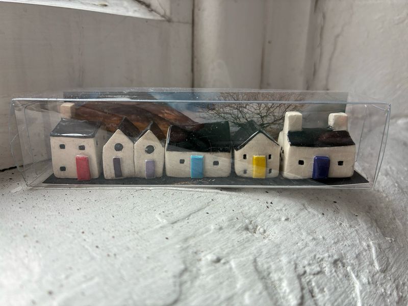 Pebble Beach Cottages (free Local Shipping)