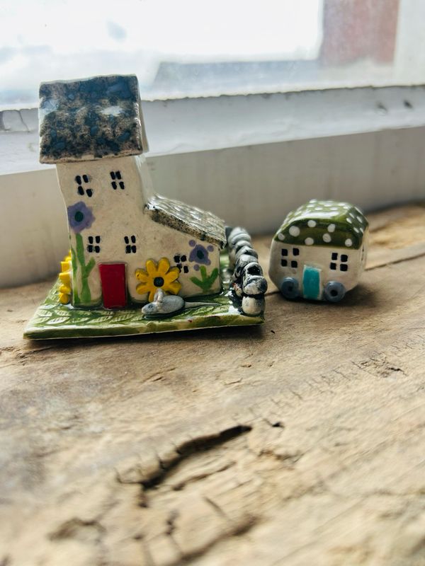 Mouse Cottage And Caravan Mouse Cottage And Caravan