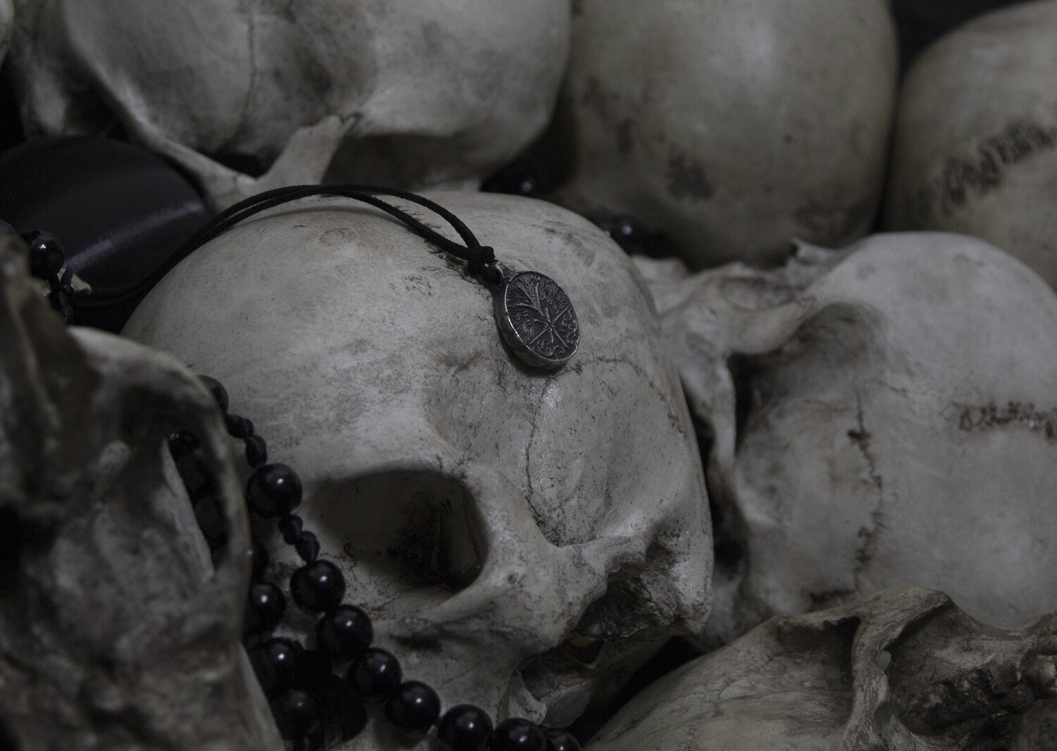 1347 - RELIC PENDANT