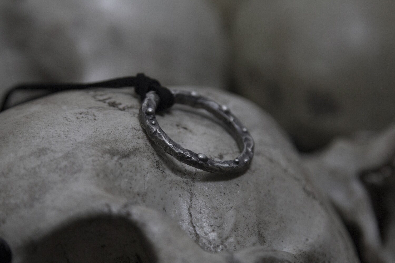 1347 - REVOLUTION PENDANT