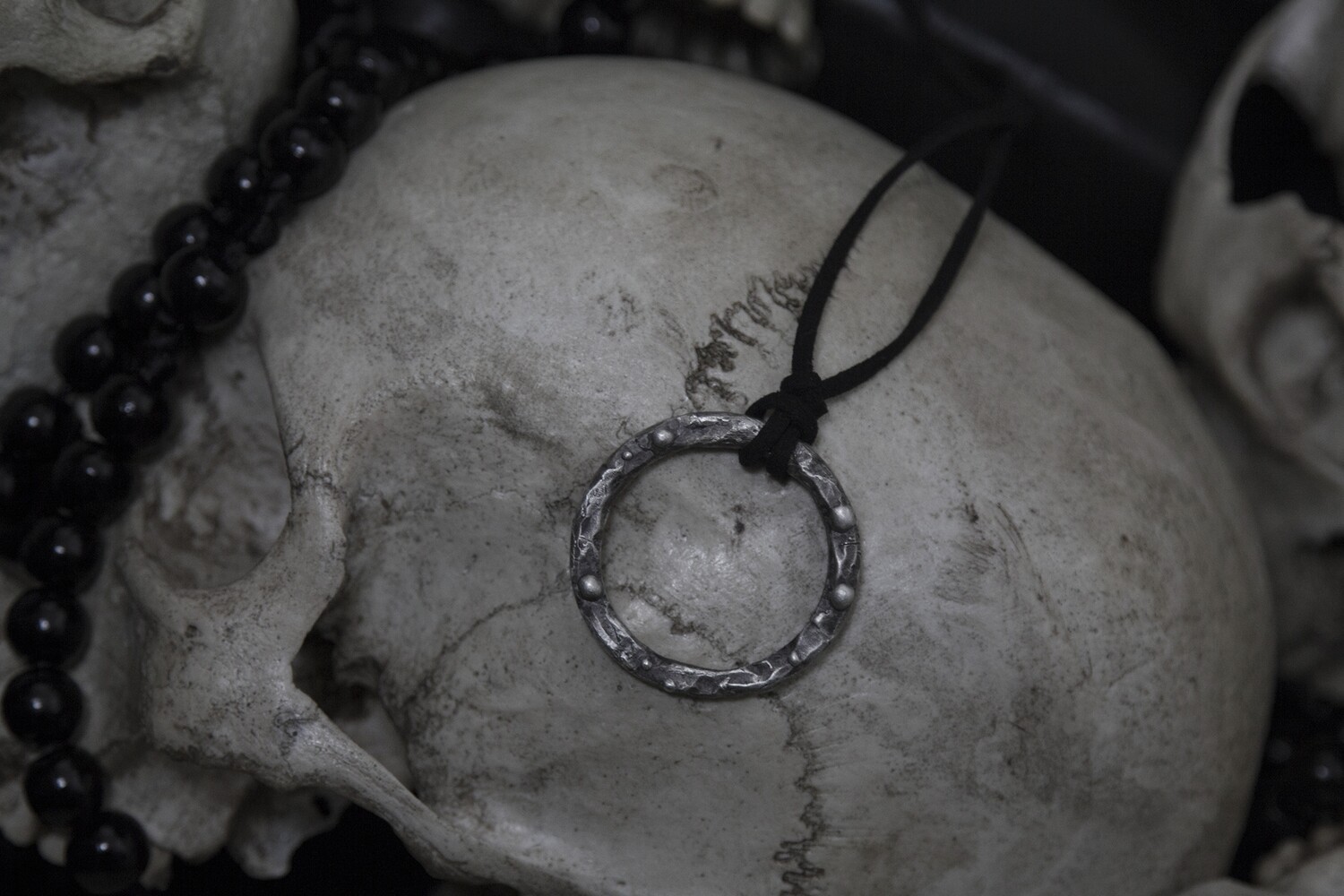1347 - REVOLUTION PENDANT