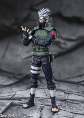 S.H.FIGUARTS Nartuo Kakashi Hatake The Famed Sharingan Hero view 2 - Mighty Toys Australia