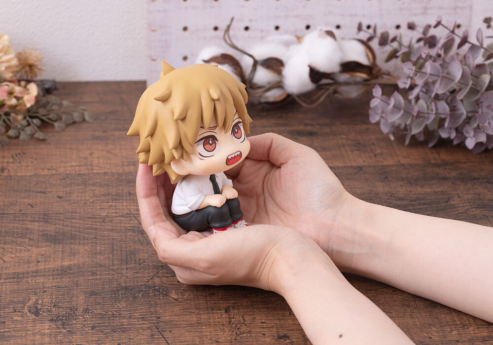Chainsaw Man Look Up Series- Denji Figure