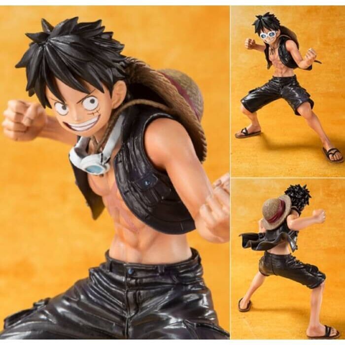 Bandai FiguartsZERO One Piece Luffy -Film Gold Ver