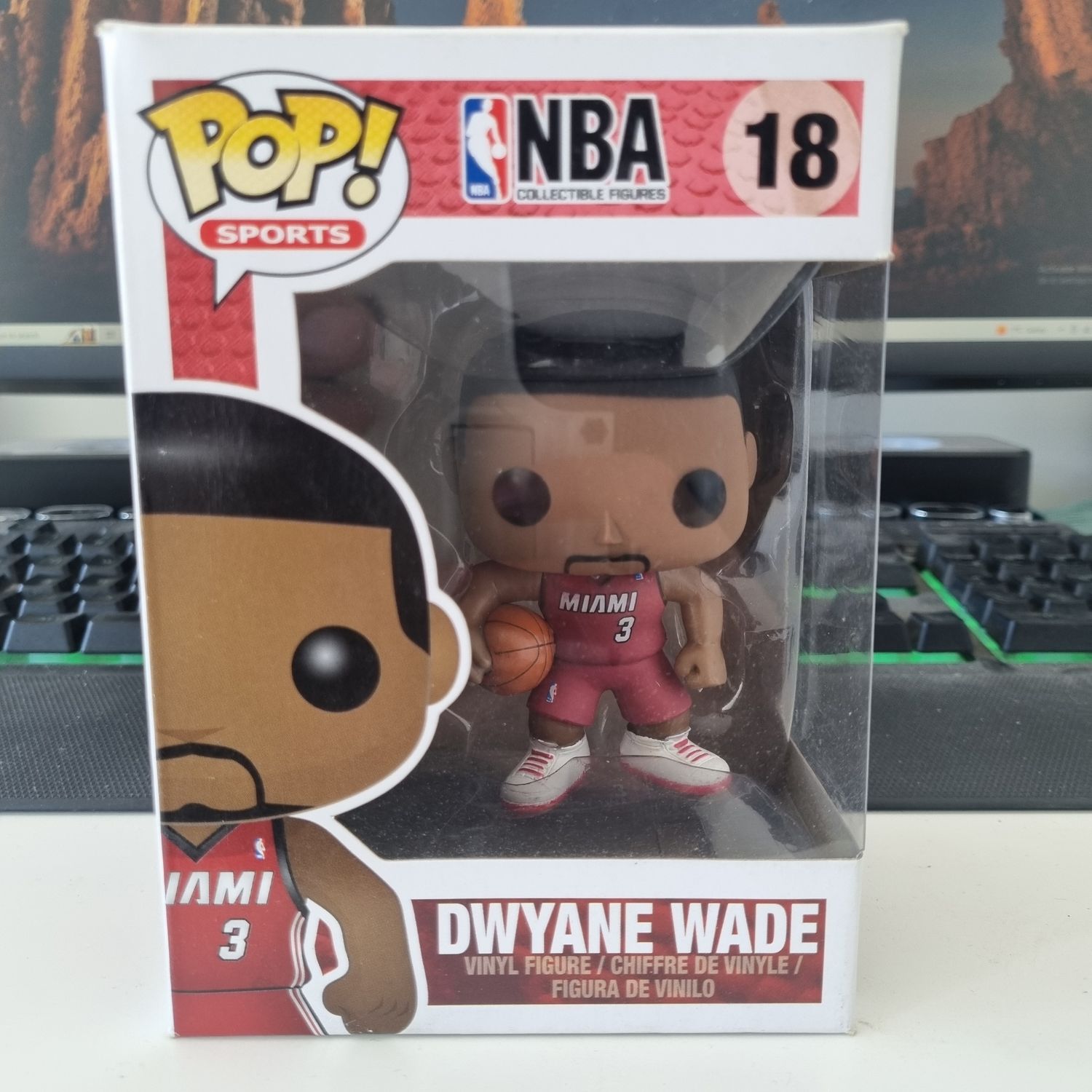 NBA Basketball- Dwayne Wade Miami Heat Pop! Vinyl Figure