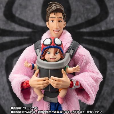 Spider-Man: Across the Spider-Verse S.H.Figuarts Peter B. Parker &amp; Mayday Parker Action Figure view 2 - Mighty Toys Australia