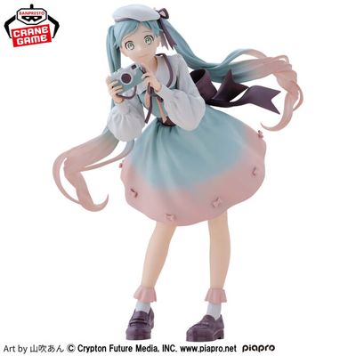 Hatsune Miku Holiday Memories Camera
