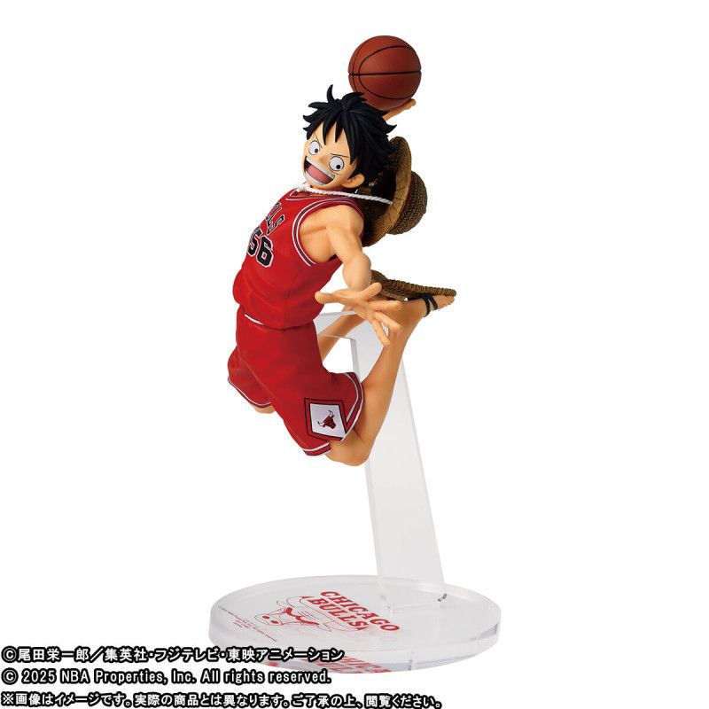 Pre-Order: Figure Monkey D. Luffy Chicago Bulls One Piece x NBA Master Stars