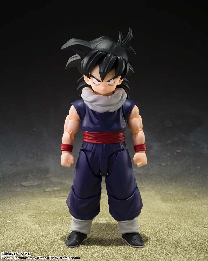 Pre-Order: Dragon Ball Z S.H.Figuarts Gohan (Z-Fighters Group Base Ver. A) Action Figure (With Bonus)