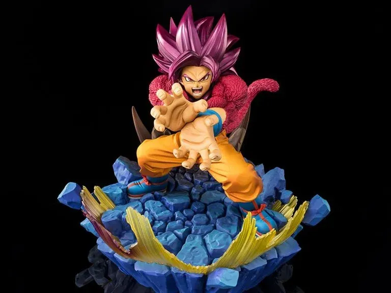 Dragon Ball Daima FiguartsZERO Extra Battle Super Saiyan 4 Goku - product image 2 | Mighty Toys Australia