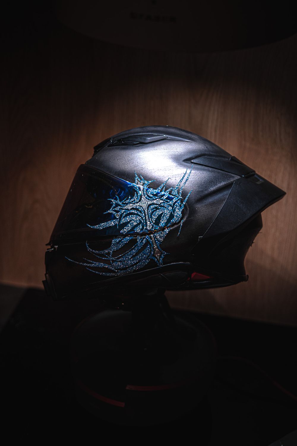 DARK RELIC SPARKLE HELMET DECAL
