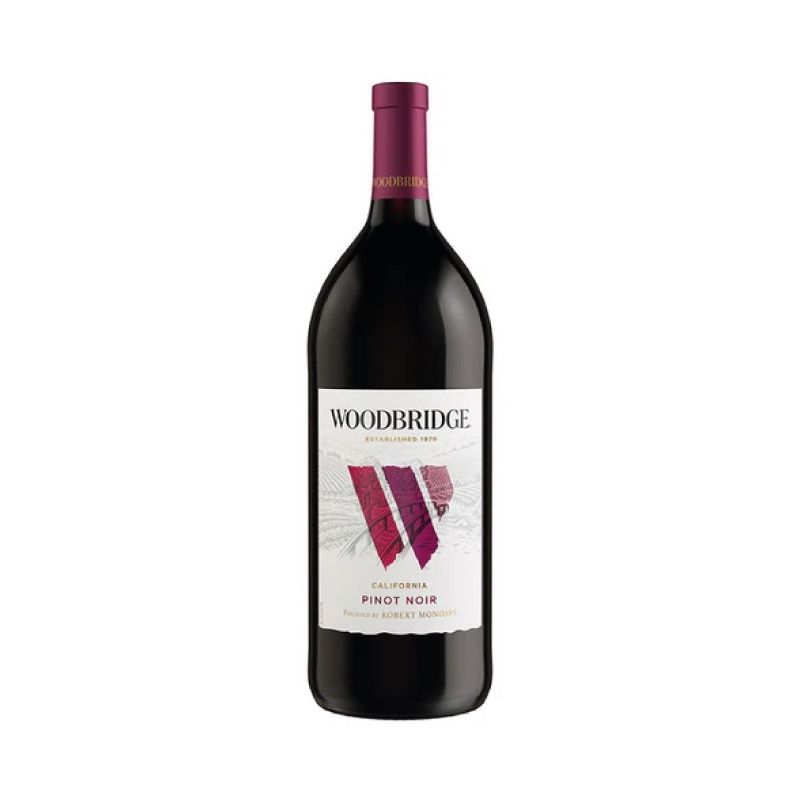 WOODBRIDGE Pinot Noir 1.5 L