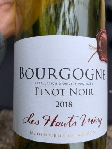 LES HANTS MESY Bourgogne Pinot Noir 750ml