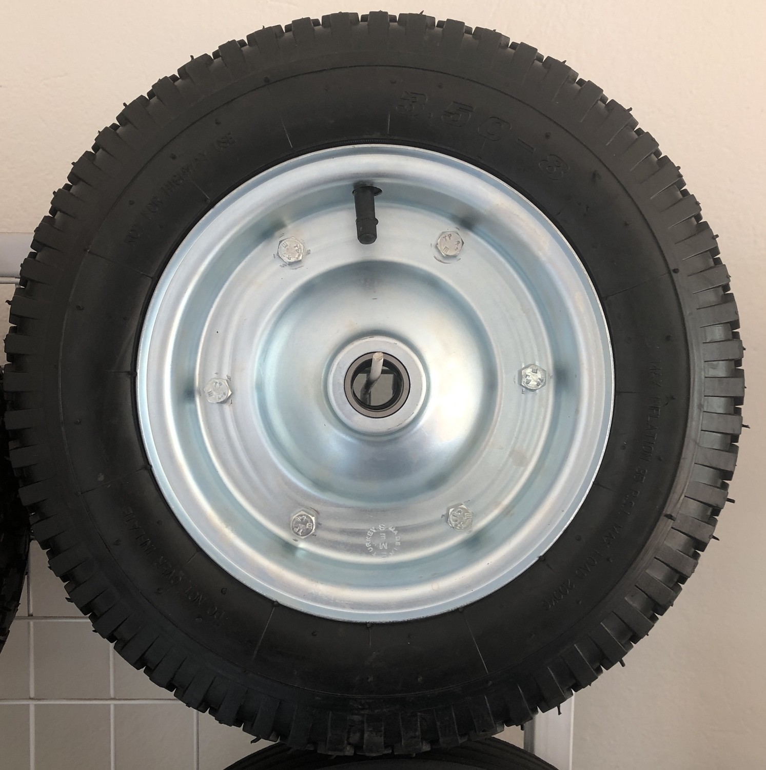 350mm Galvanised Pneumatic Wheel