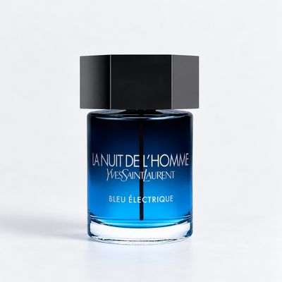 La Nuit de L'Homme Bleu Électrique