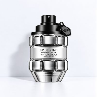 Spicebomb Metallic Musk