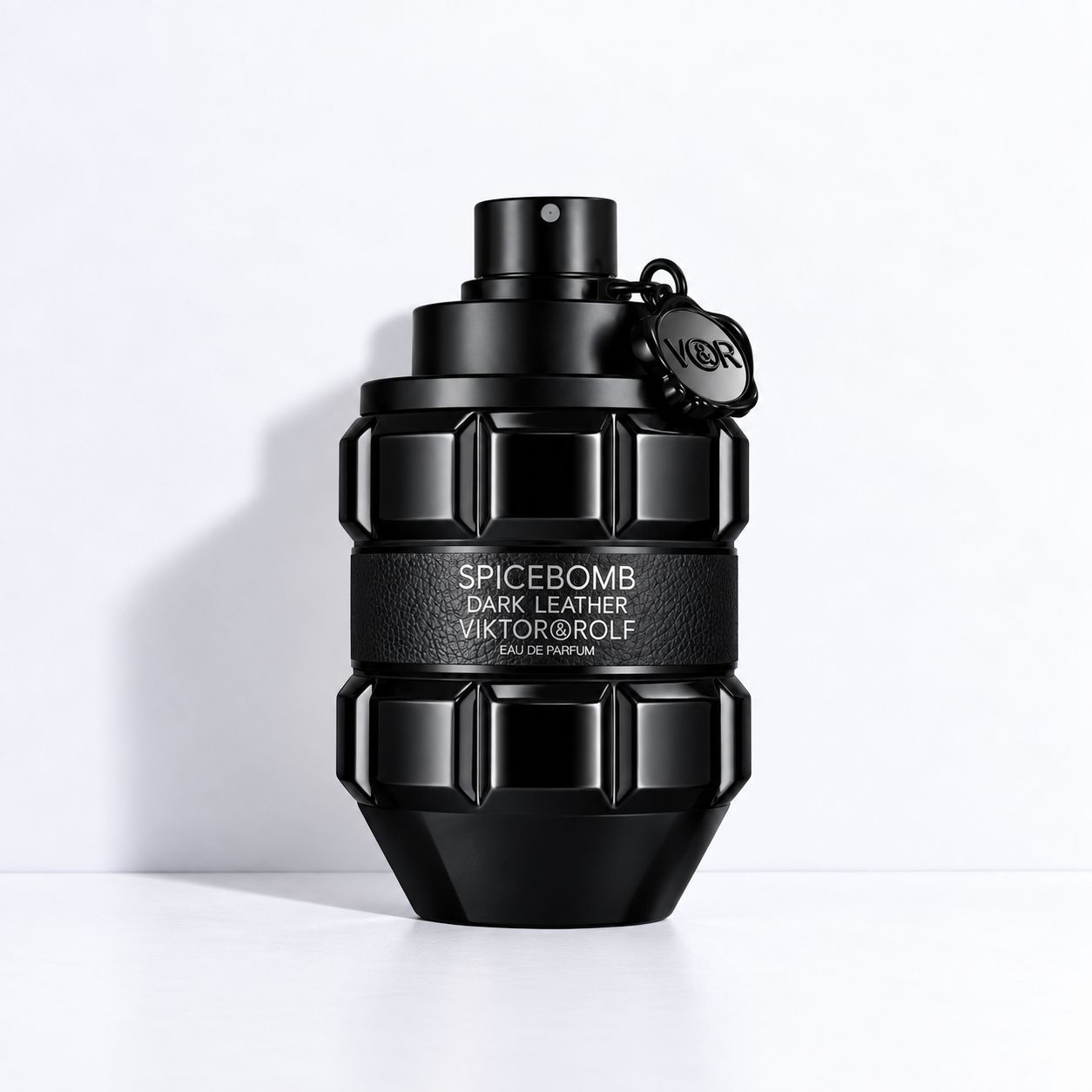 Spicebomb Dark Leather