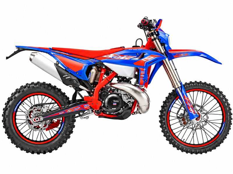 PROMO | BETA ENDURO RR 2T 300 RACE MY26 E5+ PROMO | BETA ENDURO RR 2T 300 RACE MY26 E5+