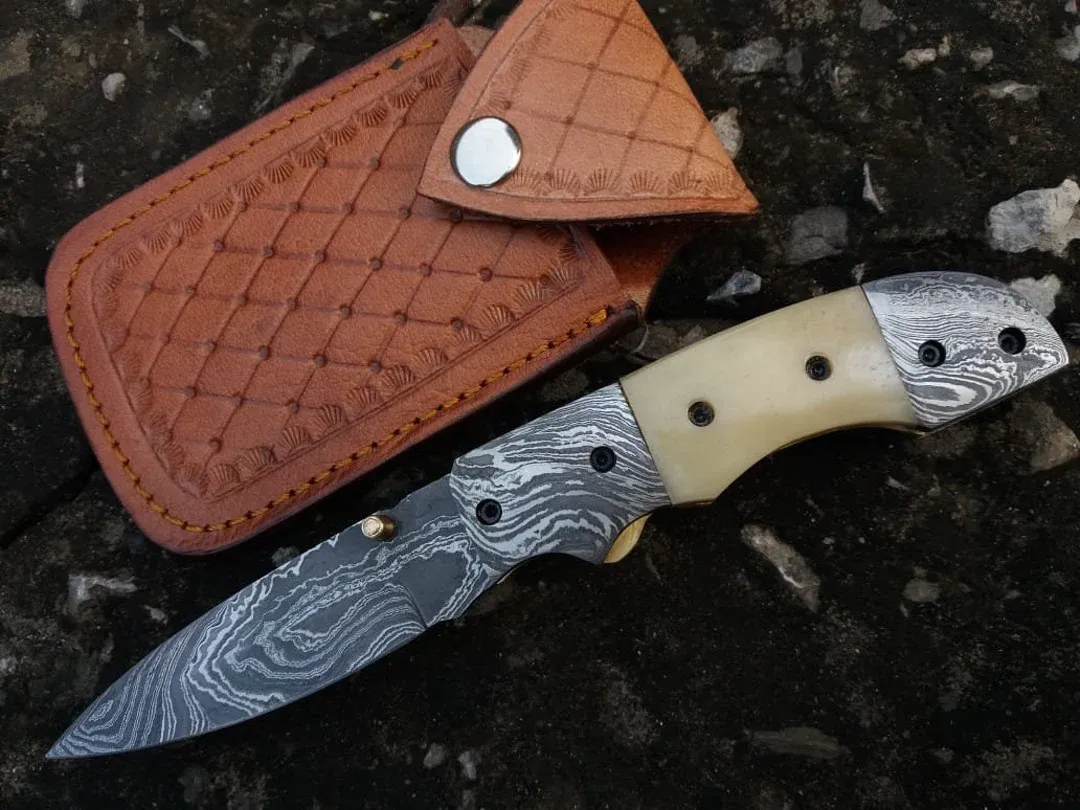 Damascus Folding Knife W/Bone Handle/Sheath (NEW)