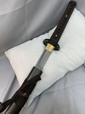 Full Tang Wagon Wheel Tsoba Katana W/Black/Gold Sheath