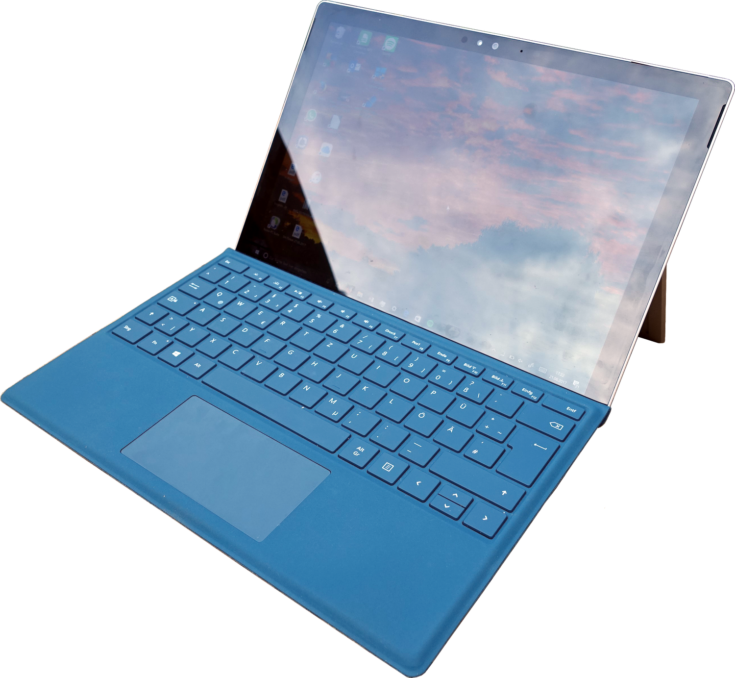 Microsoft Surface 4 Pro 2.4GHz, 4GB Ram, 128GB SSD Touchscreen Laptop W/Charger (962)