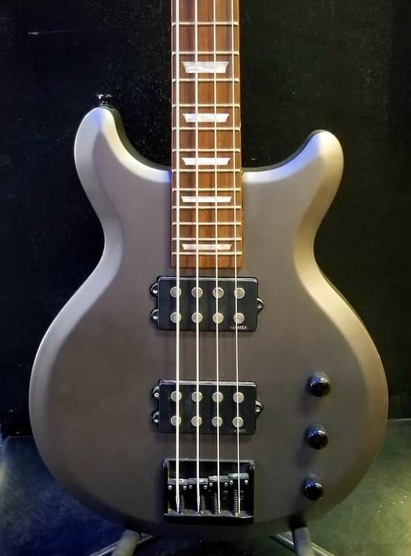 Hamer SFX Electric Bass Guitar (293)