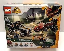 LEGO Jurrasic World Triceratops Pickup Truck Ambush (76950)