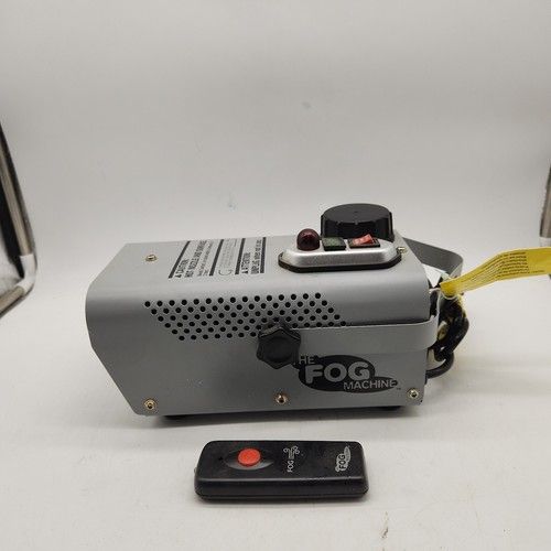 The Fog Machine 400W Mini Machine W/2 Bottles Of Solution (611)