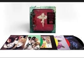 Motley Crue - Dr Feelgood (35th Anniversary 7" Single Boxset) (RSD 2024), Vinyl (NEW)