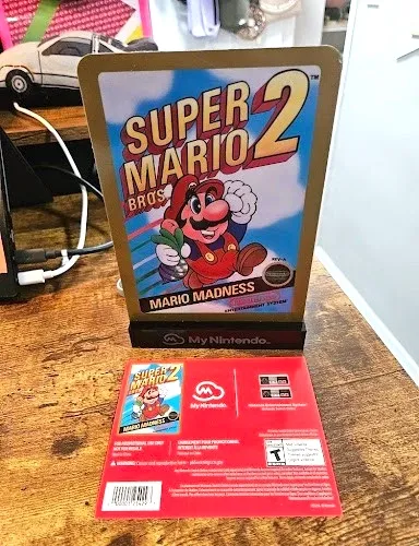 Nintendo Classics - Super Mario Bros. 2 Desktop Metal Display