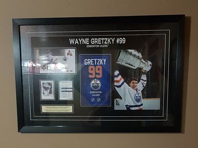 Canada Post Wayne Gretzky Limited Edition Framed Enlargement Edition 26/599 (674)