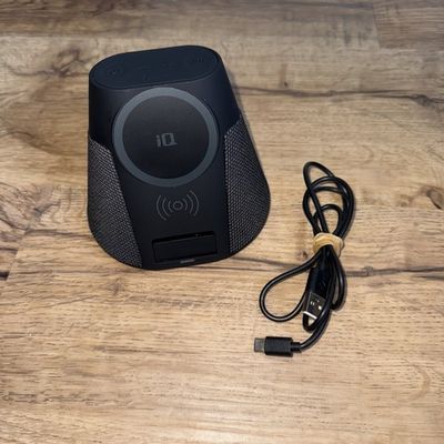 IQ Bluetooth Speaker W/Wireless Charger (Must be Plugged in)(524)