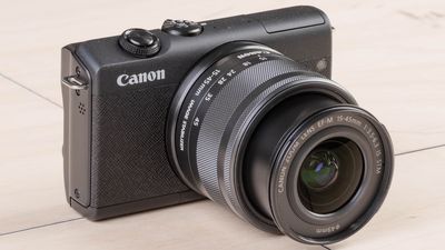 Canon EOS M200 Mirrorless Camera W/15-45mm Lens/Charger/Battery