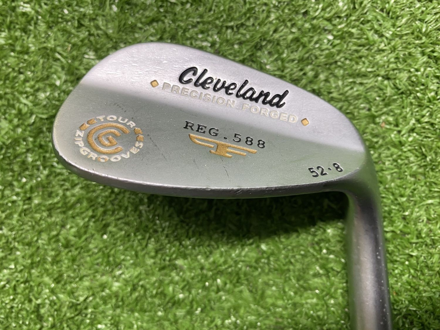 Cleveland Reg. 588 Precision Forged 52* Gap Wedge RH