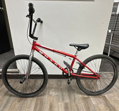 Haro Shredder 24" BMX Bike (031)