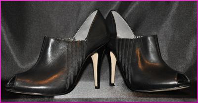 Guess Novae Ankle Boot/Shoe = SOLD!!