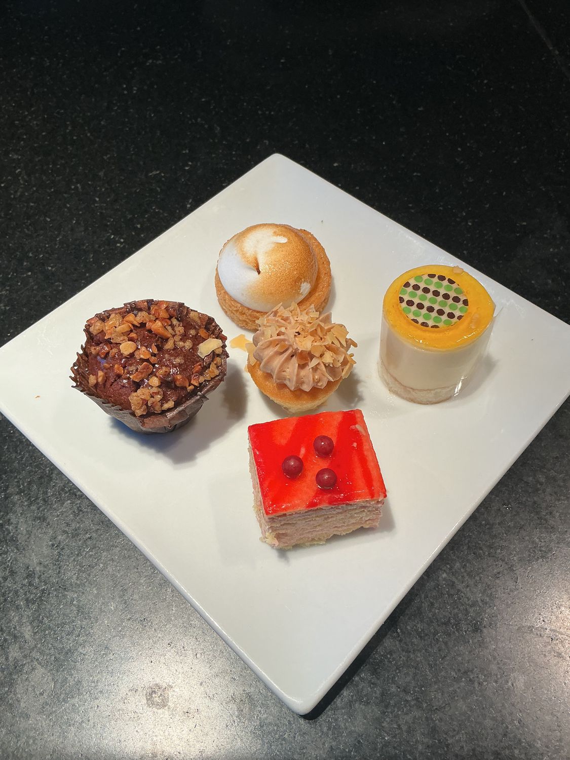 Gebakjes "VERWEN KOFFIE"