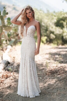 Allure Romance Dress 3704 Size 8 Allure Romance Dress 3704 Size 8